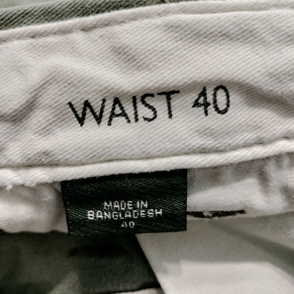 Eddie Bauer stylish cargo